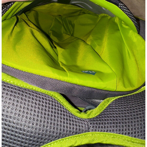 OSPREY Bags Osprey Daylite Backpack Hiking Trail Unisex Green Wo Bladder Poshmark